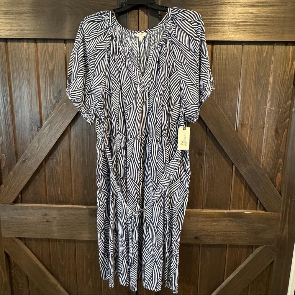 Terra & Sky Navy Blue and White Patterned Dress Women’s Size 4X
